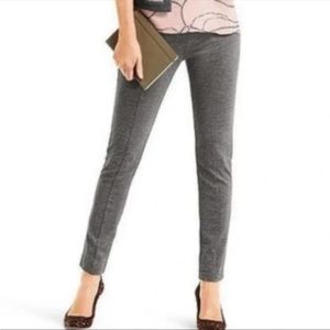 CAbi Newport Gray Slim Leg Pant Size 6 Style 814